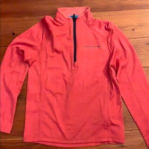Vineyard Vines Coral pull over with navy zipper.